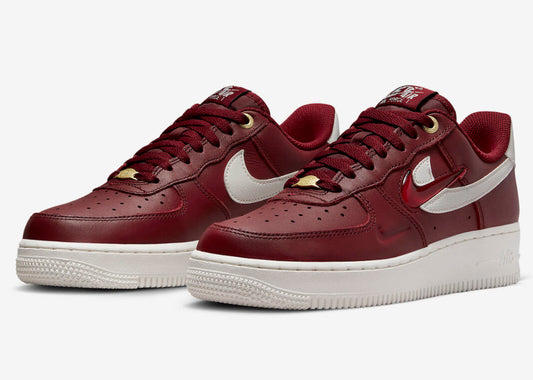 NIKE AIRFORCE 1 LOW PREMIUM TEAM RED HISTORY OF LOGOS