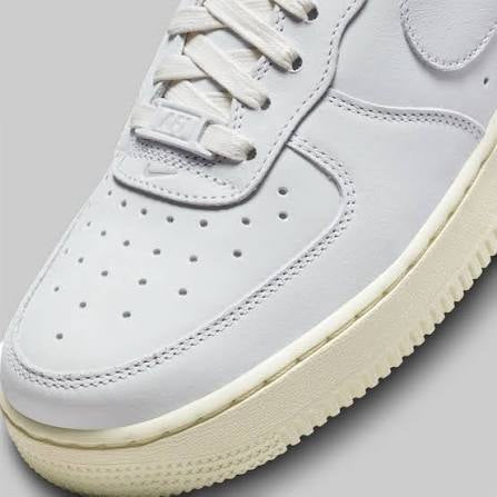 NIKE AIRFORCE 1 LOW