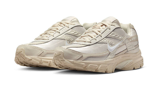 NIKE INITIATOR W
