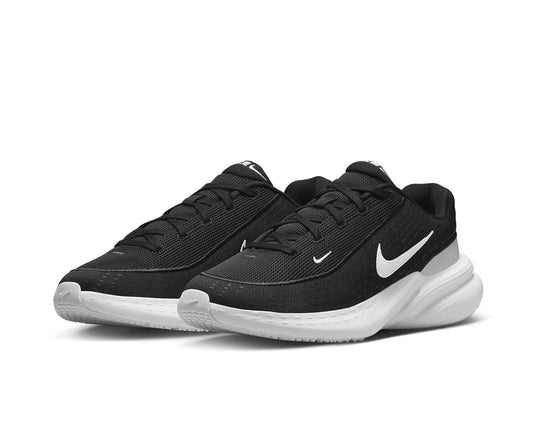 NIKE UPLIFT SC