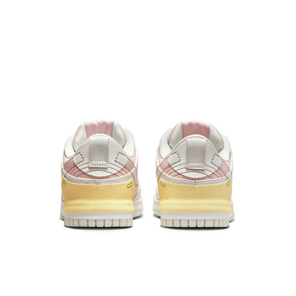 NIKE DUNK LOW DISRUPT 2