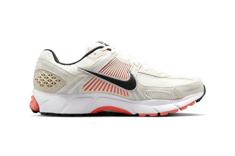 NIKE VOMERO 5