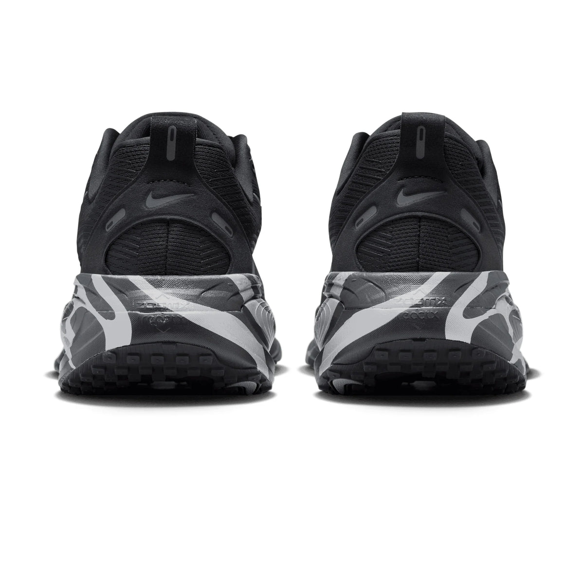 NIKE VOMERO 18