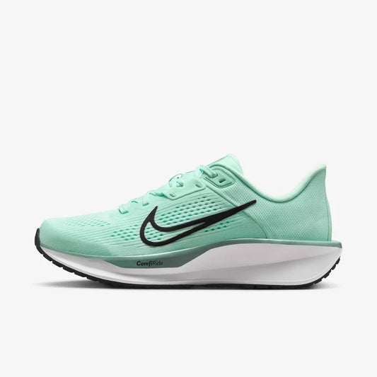 NIKE QUEST 6