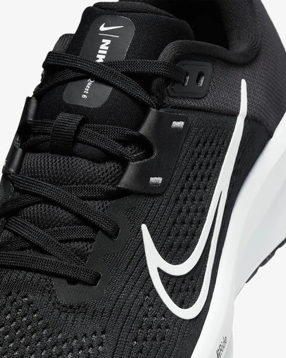 NIKE QUEST 6