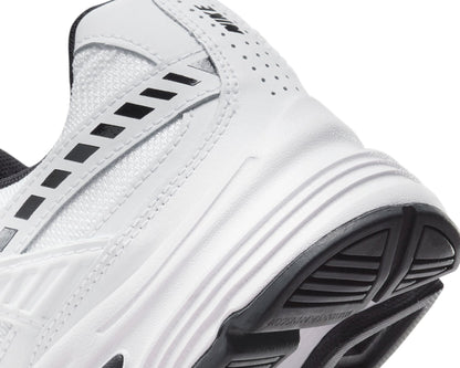 NIKE INITIATOR W