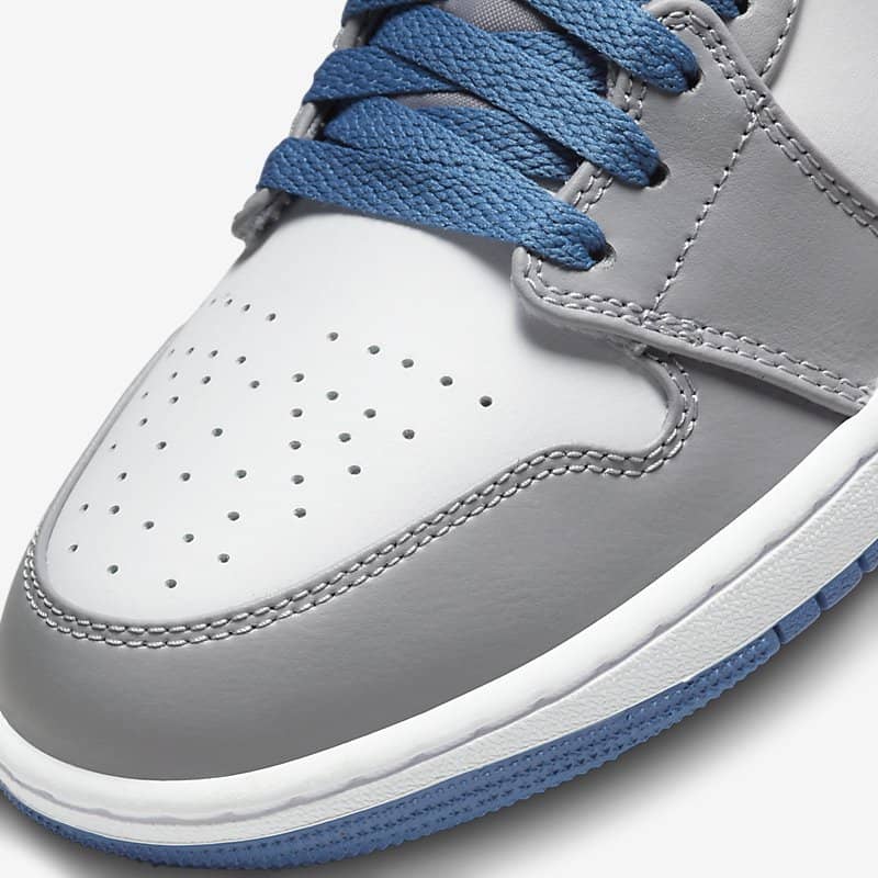 NIKE JORDAN 1 MID TRUE BLUE