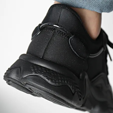 ADIDAS OZWEEGO