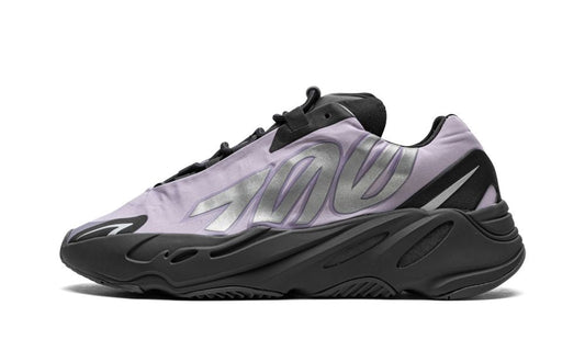 ADIDAS YEEZY BOOST 700