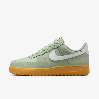 NIKE AIRFORCE 1 ‘07 LV8