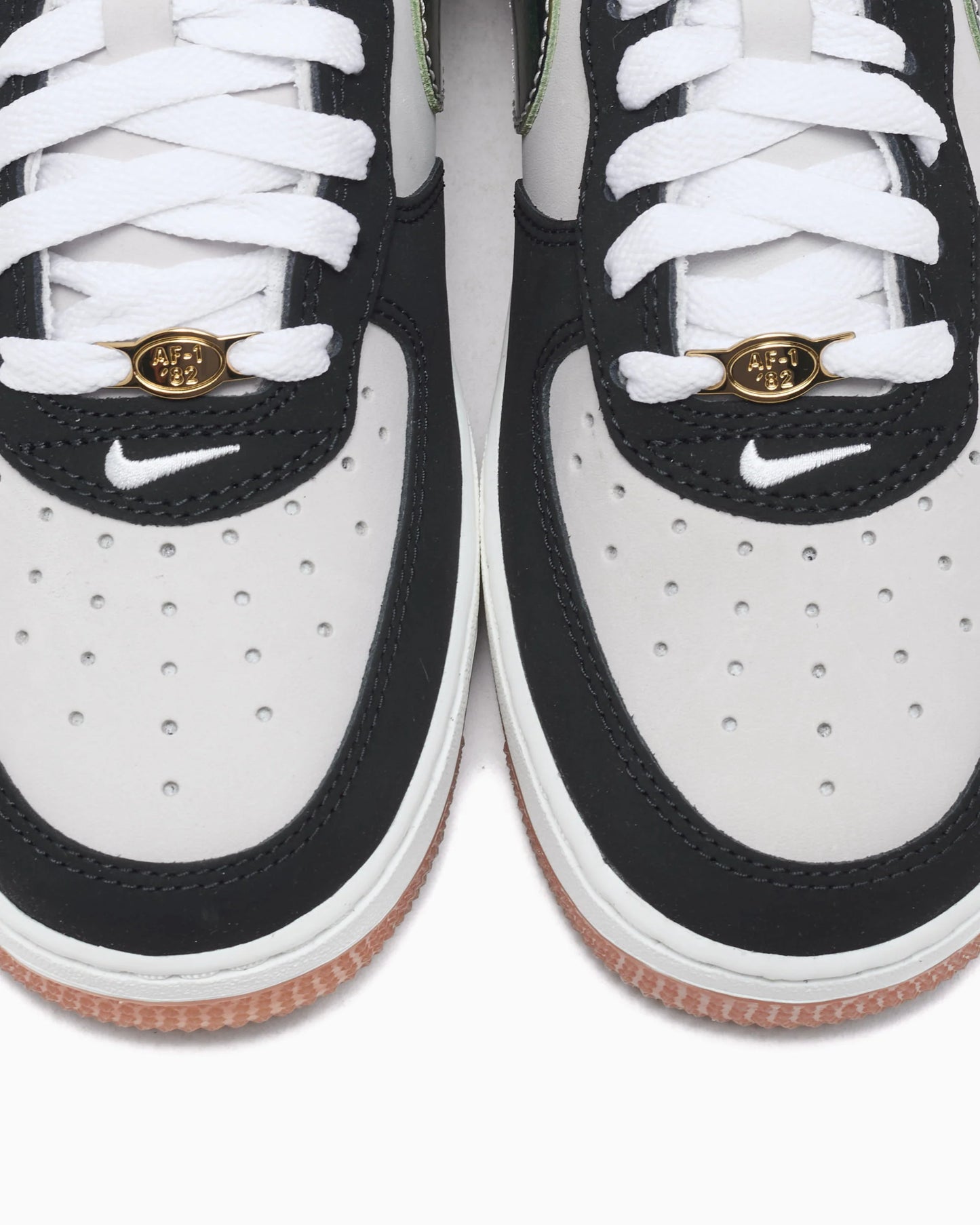 NIKE AIRFORCE 1 LOW RETRO CAMO