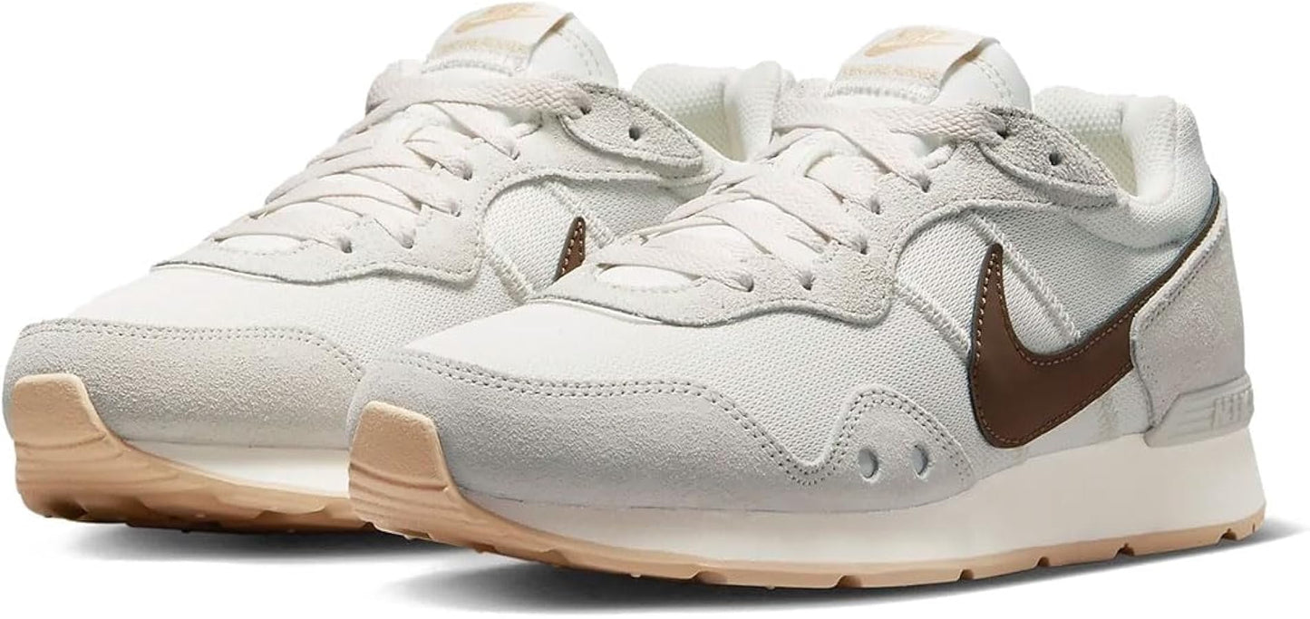 NIKE VENTURE RUNNING