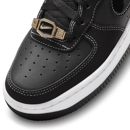 NIKE AIRFORCE 1 LOW LV8