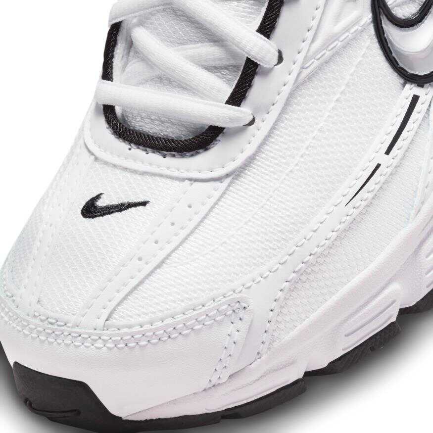 NIKE INITIATOR W