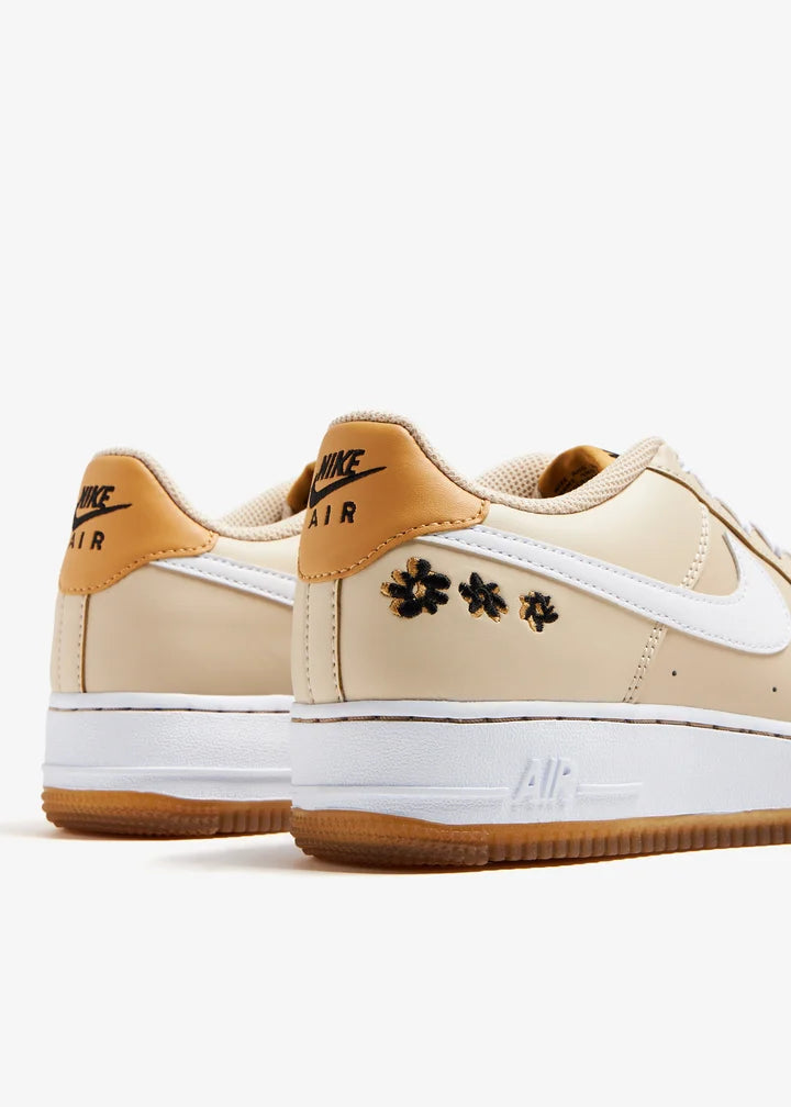 NIKE AIRFORCE 1 LOW SE