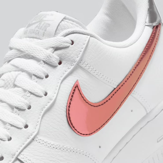 NIKE AIRFORCE 1 LOW WHITE PICANTE RED