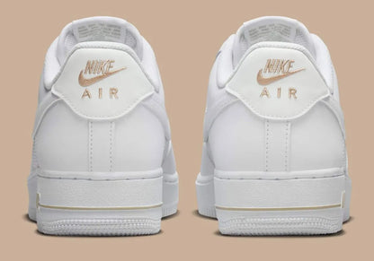 NIKE AIRFORCE 1 LOW WHITE DESER KHAKI MINI SWOOSH