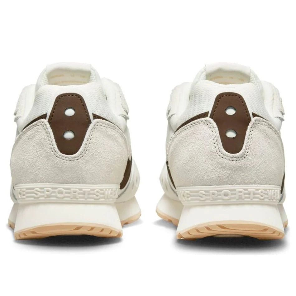 NIKE VENTURE RUNNING