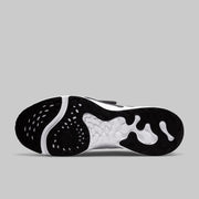 NIKE RENEW RETALIATION 4