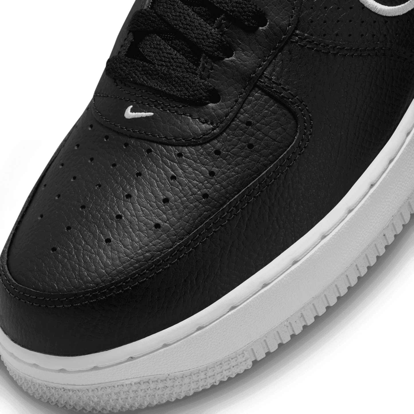 NIKE AIRFORCE 1 LOW ‘07 EMBROIDERED SWOOSH