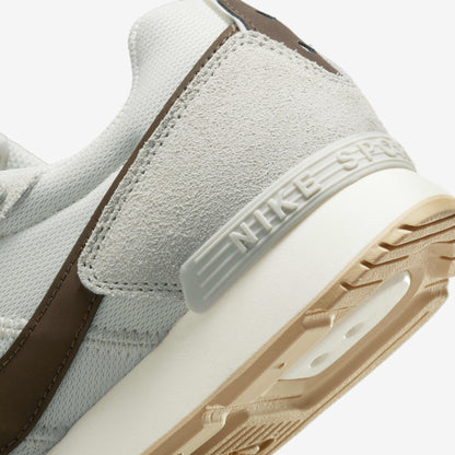 NIKE VENTURE RUNNING