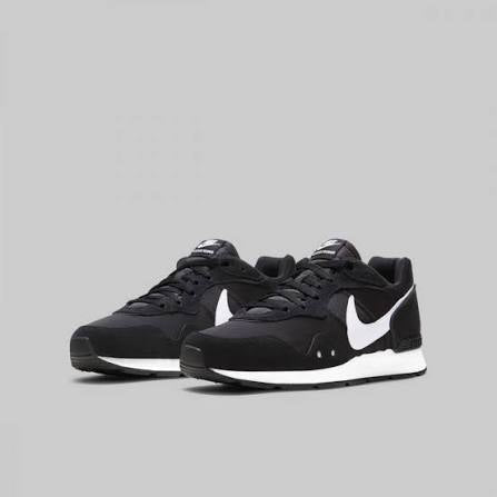 NIKE VENTURE RUNNER