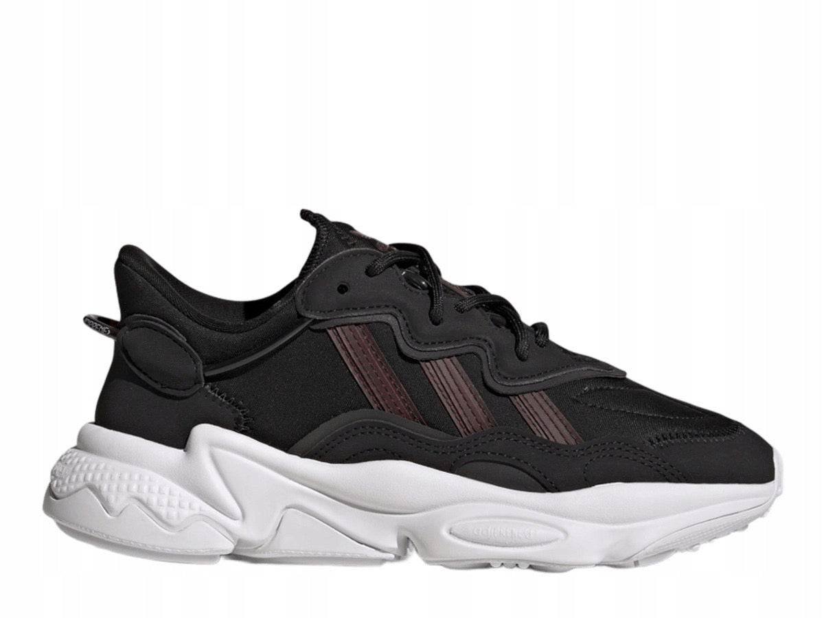 ADIDAS OZWEEGO
