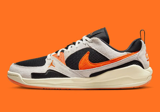 NIKE JORDAN CMFT ERA