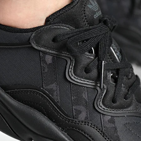 ADIDAS OZWEEGO