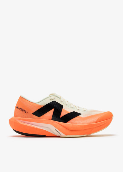 NEW BALANCE FUELCELL REBEL V4