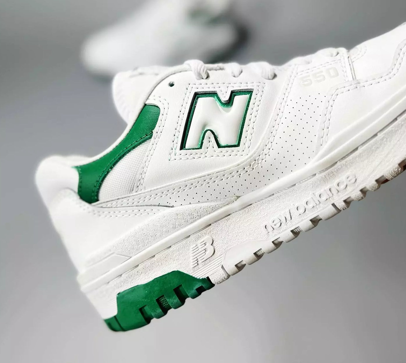 NEW BALANCE 550