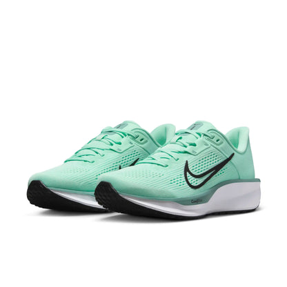 NIKE QUEST 6