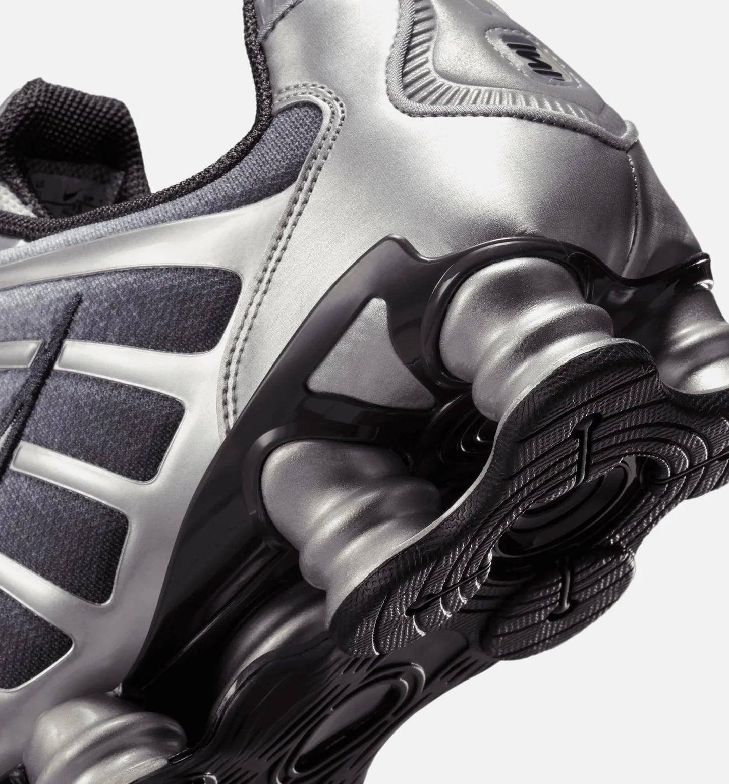 NIKE SHOX TL METALLIC