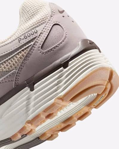 NIKE P-6000