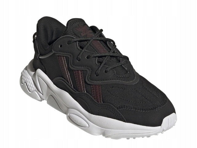 ADIDAS OZWEEGO