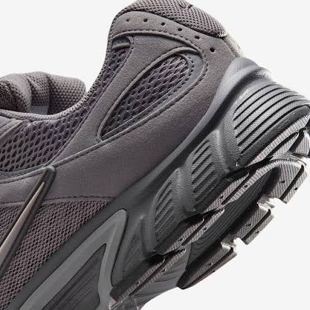 NIKE V5 RNR