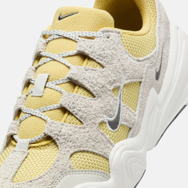 Nike tech hera trainers